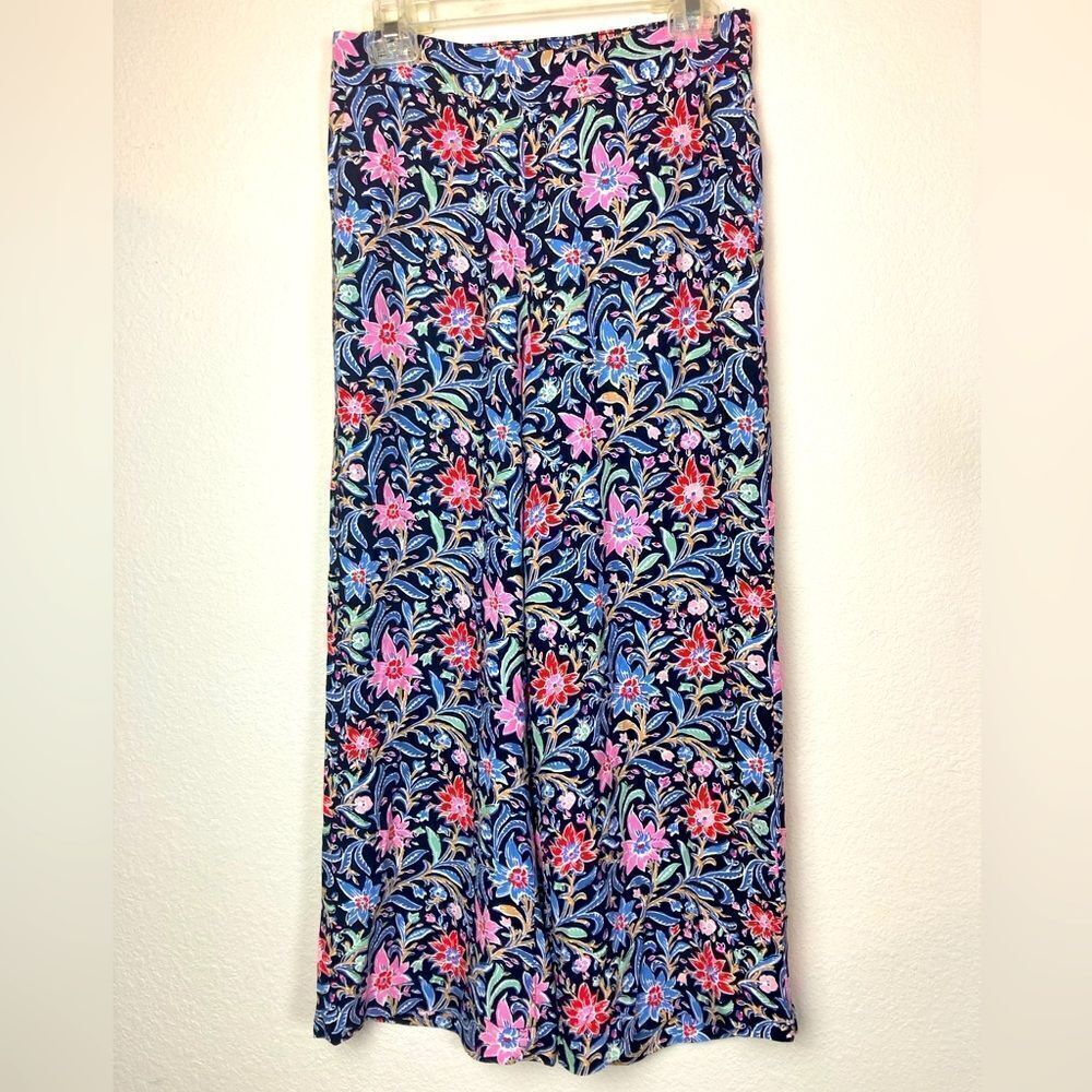 LOFT NWOT wide leg Floral Wide-Leg Pants runs big, great pockets